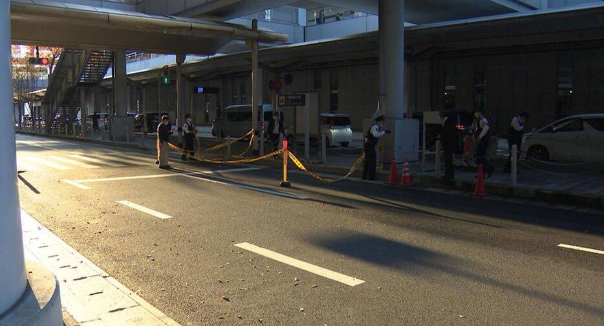 皇冠信用盘在线申请
_中国一男子与母亲到日本旅游皇冠信用盘在线申请
，在航站楼坠落不幸身亡